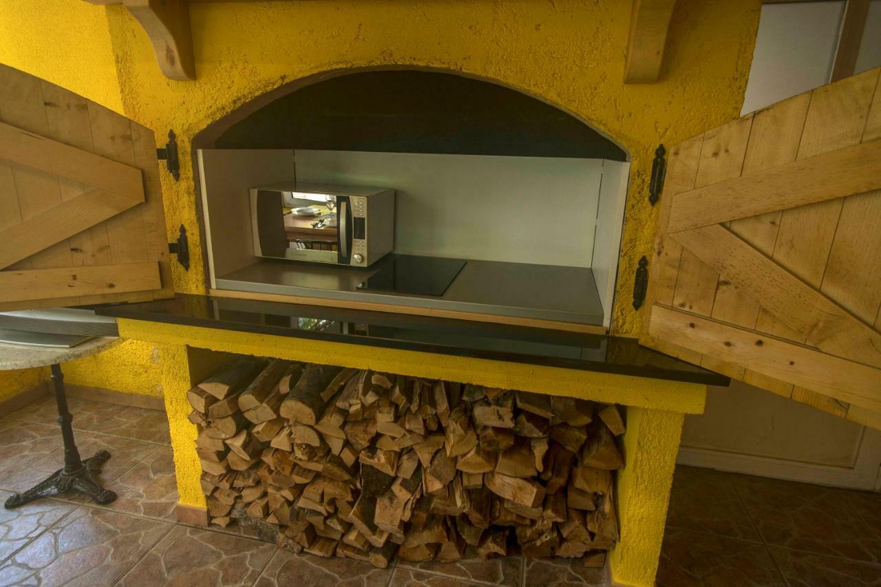 Boombar Apartment
